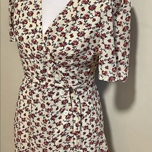 Nlw Current Fashion Womens Wrap Dress Beige Knee Length Floral V Neck M New